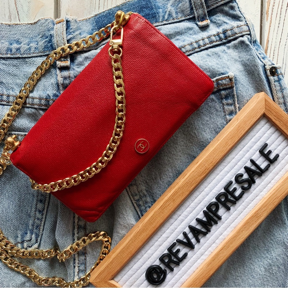 🍒CHANEL CHERRY RED CC BUTTON CONTINENTAL WALLET ON CHAIN WOC CROSSBODY BAG